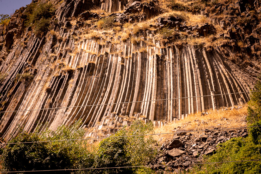 15/45 Wings of Tatev – Klöster Armeniens und eine Sinfonie von Steinen – Reisebild 5