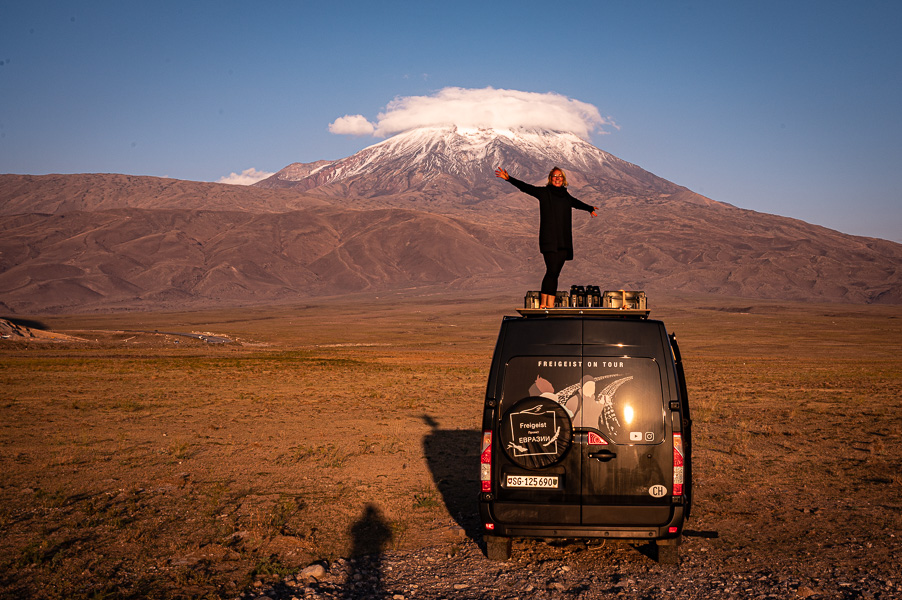 17/48 Ararat, Vulkane und der „Waschmittel“ Vansee – Reisebild 7
