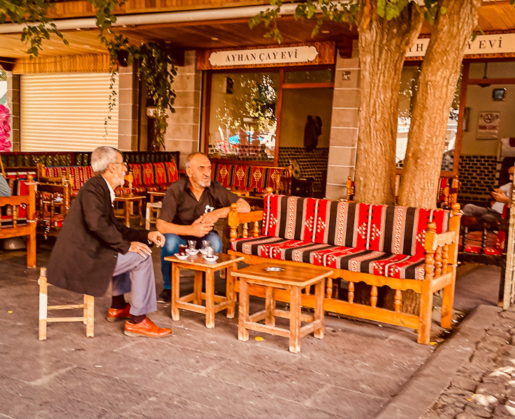 17/50 Diyarbakir – farbig, lebendig, historisch interessant: das Kontrastprogramm zu den letzten Naturtagen – Reisebild 2
